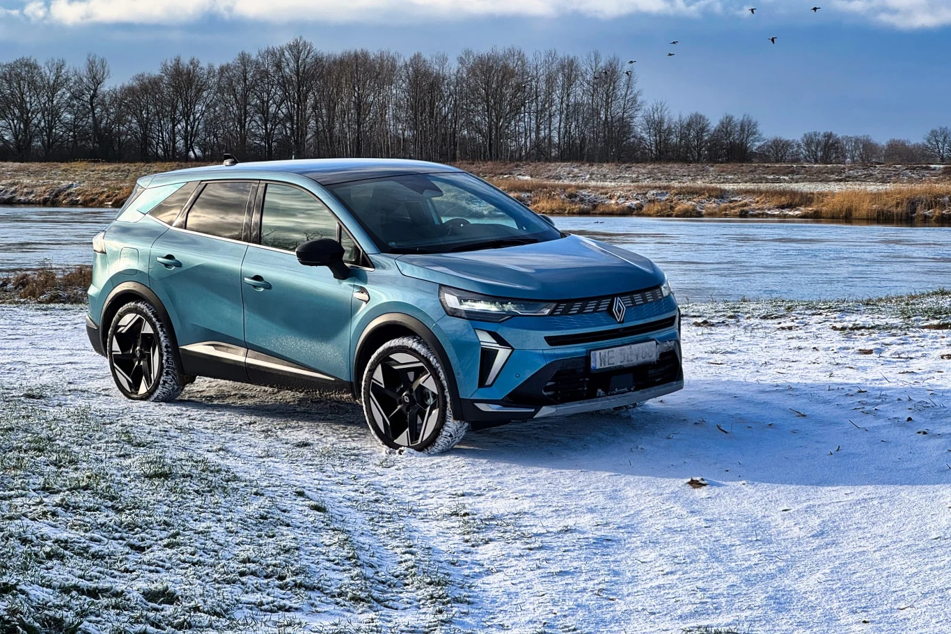 Symbioz to nowy SUV Renault, który imponuje zużyciem paliwa Symbioz to nowy SUV Renault, który imponuje zużyciem paliwa