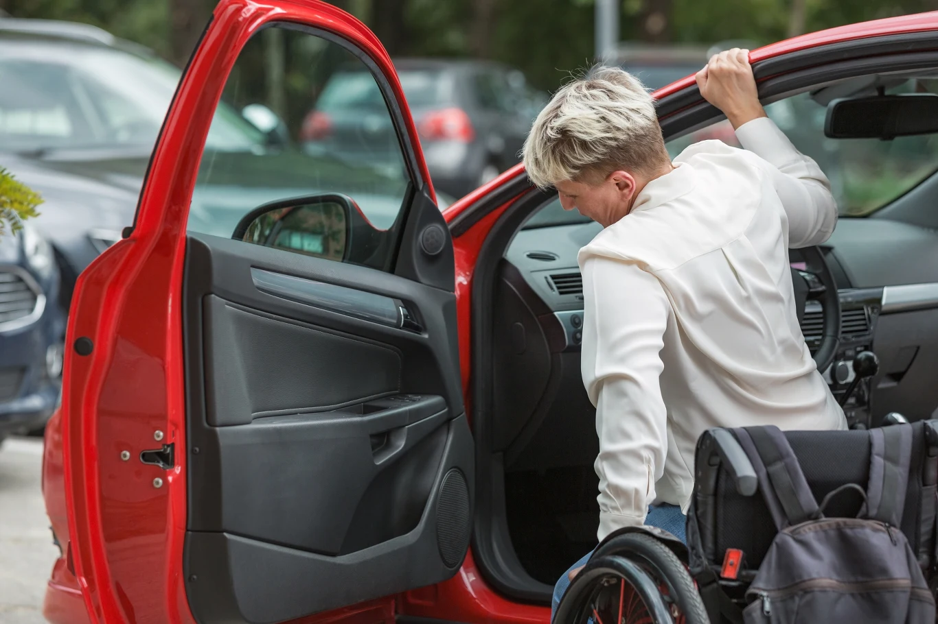 Ulga rehabilitacyjna na samochód dotyczy osób niepełnosprawnych i ich opiekunów.