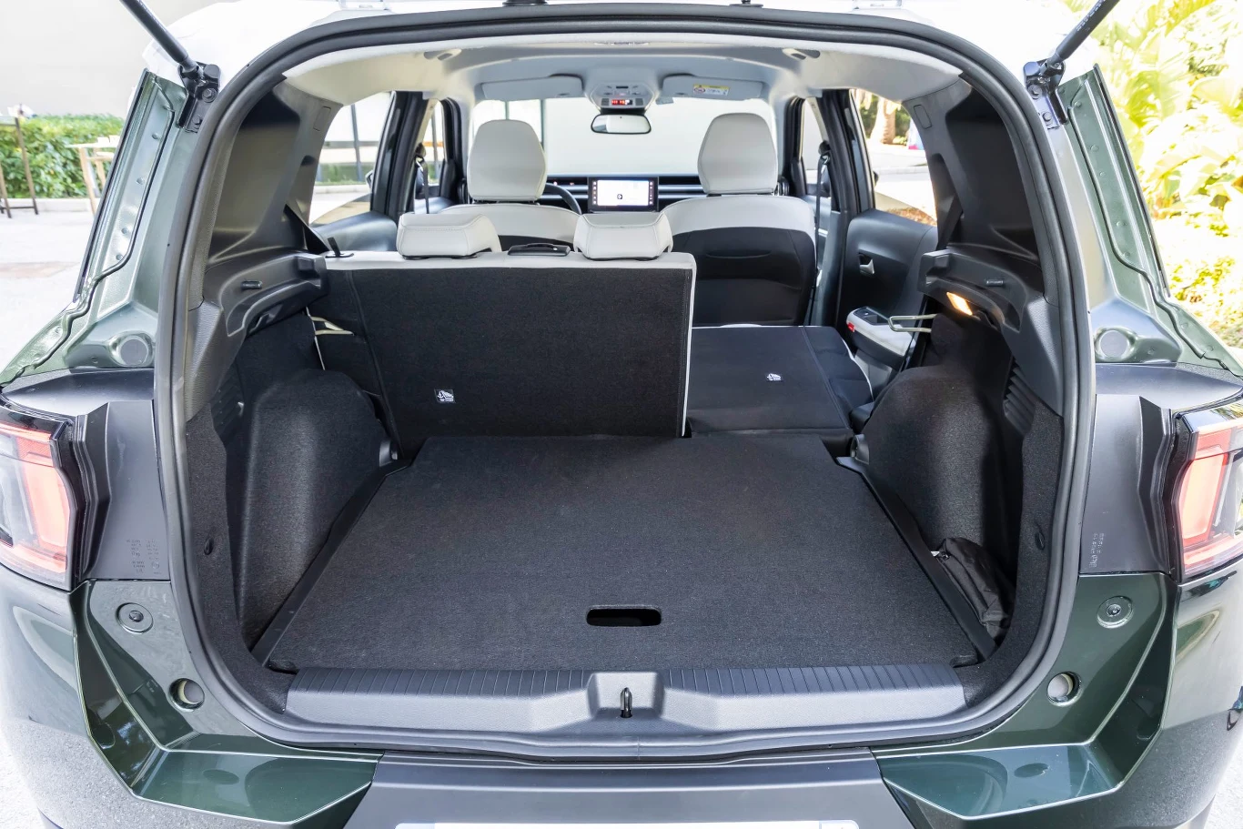 Pięciomiejscowa odmiana rozpieszcza pod kątem przestrzeni w bagażniku