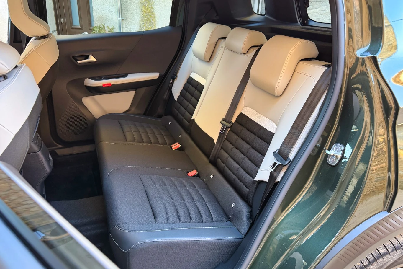 Tapicerka w topowej wersji robi bardzo dobre wrażenie