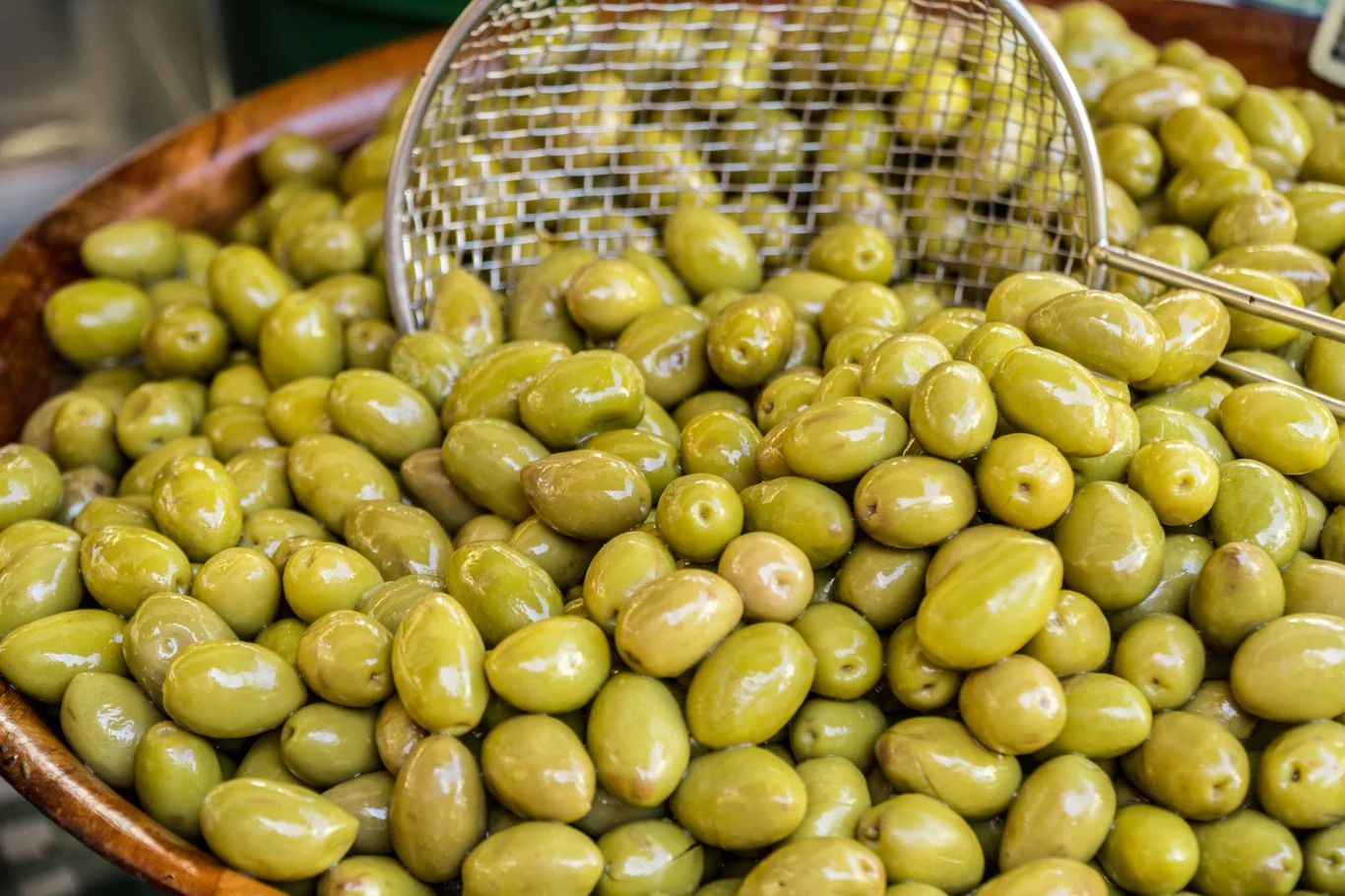 Oliwki warto włączyć do swojej diety. Już kilka sztuk dziennie pozytywnie wpływa na organizm. 