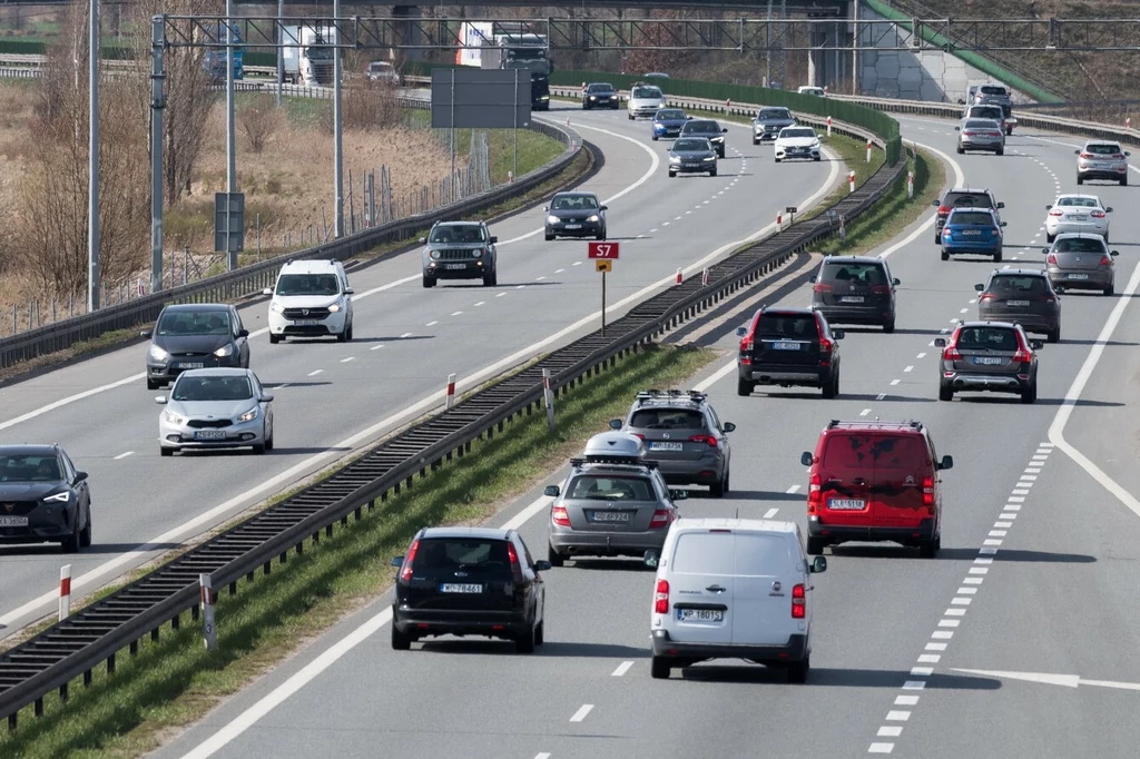 Specjalna mapa pozwoli nam sprawdzić lokalizacje, w których działa odcinkowy pomiar prędkości czy system Red Light.