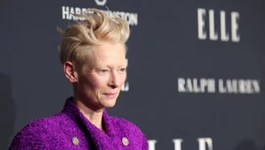 Efektowne fryzury w stylu Tildy Swinton. Jedno cięcie, wiele stylizacji