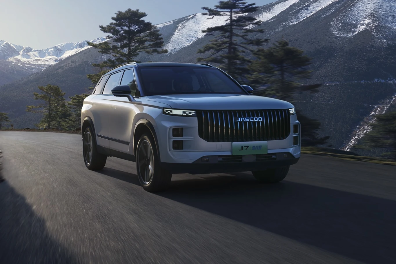 Jaecoo 7 Super Hybrid to nowa wersja napędowa SUV-a znanego już na polskim rynku. Jaecoo 7 Super Hybrid to nowa wersja napędowa SUV-a znanego już na polskim rynku.