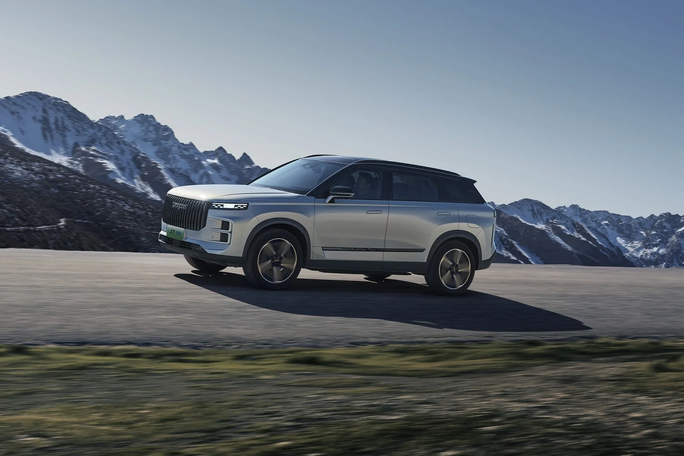 Jaecoo 7 Super Hybrid oferuje łączny zasięg wynoszący 1,2 tys. km.