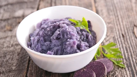 Fioletowe ziemniaki są uniwersalne i smaczne. Zaskoczą cię jednak swoimi właściwościami zdrowotnymi