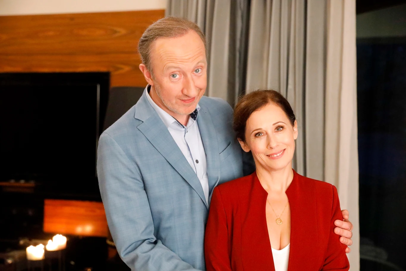 Cezary Kosiński i Jolanta Fraszyńska na planie serialu "Teściowie"