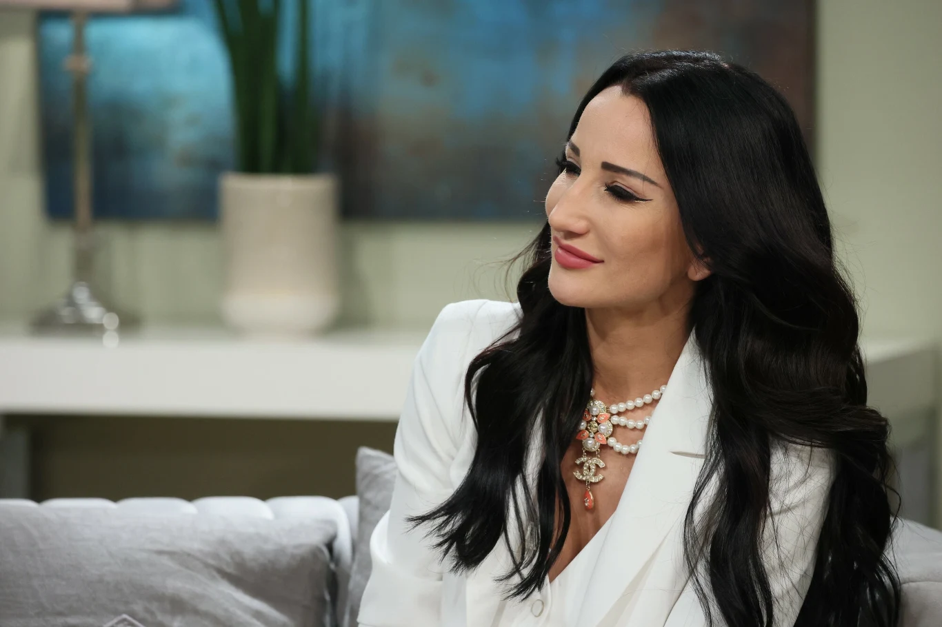 Justyna Steczkowska ugościła księdza po kolędzie Justyna Steczkowska ugościła księdza po kolędzie