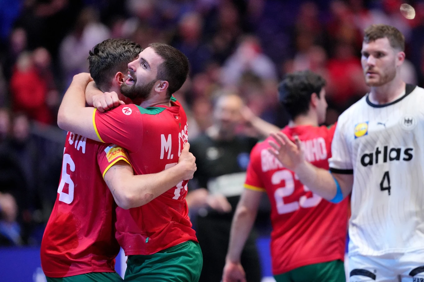 Radość Portugalii, smutek Niemiec. Dla nich mistrzostwa świata już się skończyły Radość Portugalii, smutek Niemiec. Dla nich mistrzostwa świata już się skończyły