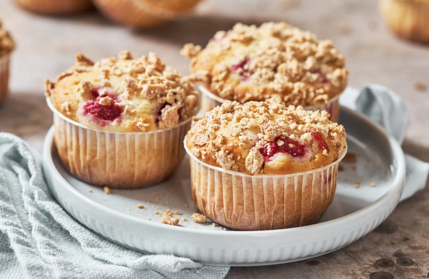 Pyszne babeczki z kruszonką to prosty i pyszny wypiek dla całej rodziny Pyszne babeczki z kruszonką to prosty i pyszny wypiek dla całej rodziny