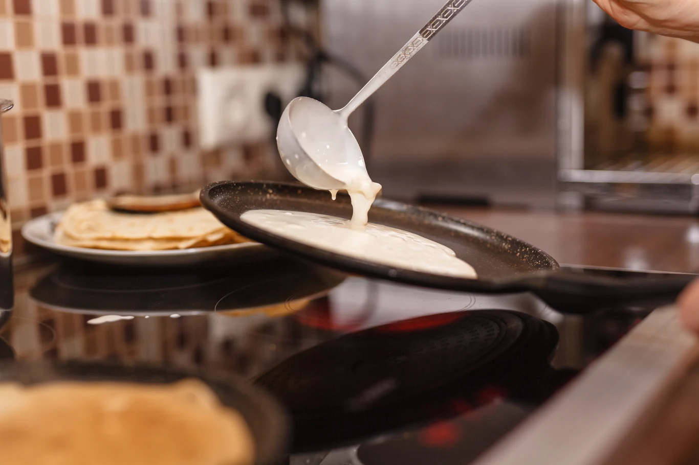 Tłuszcz idealny do smażenia. Olej kokosowy jest zdrowszy niż myślisz Tłuszcz idealny do smażenia. Olej kokosowy jest zdrowszy niż myślisz