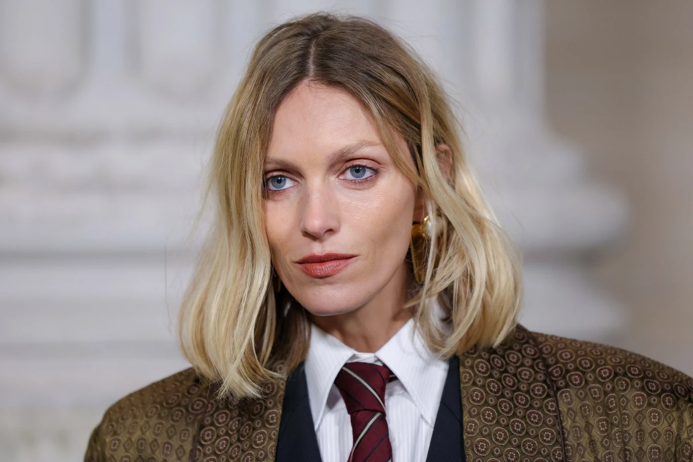 Anja Rubik przyciągała wzrok. Jej stylizacja zrobiła furorę Anja Rubik przyciągała wzrok. Jej stylizacja zrobiła furorę