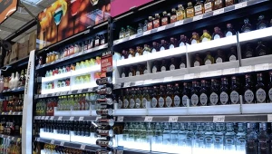 Awantura o nocną prohibicję w Warszawie. Do gry wchodzą kolejne dzielnice