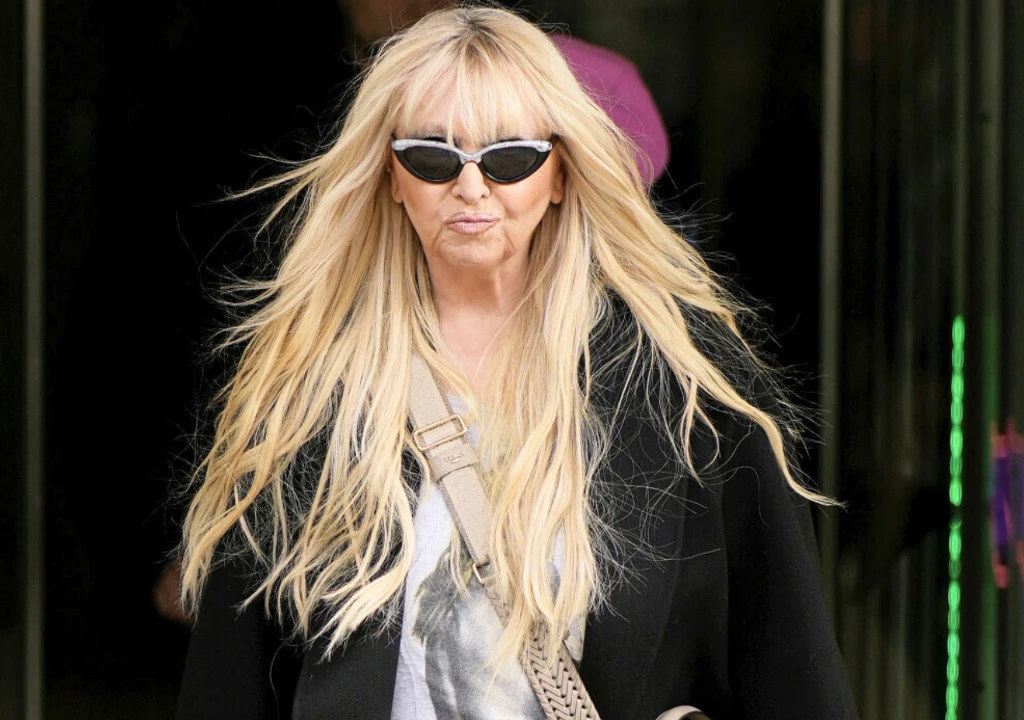 Maryla Rodowicz wychodząca ze studia "Dzień Dobry TVN"