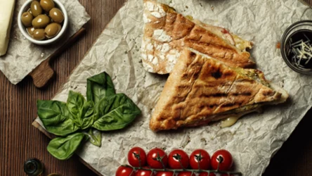 Wykwintne śniadanie w 10 minut. Zrób tosty, które smakują jak w restauracji