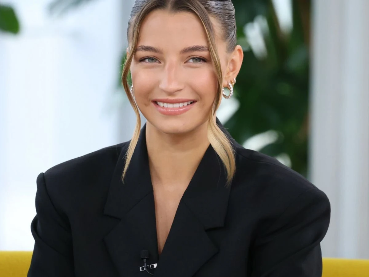 Julia Wieniawa Julia Wieniawa