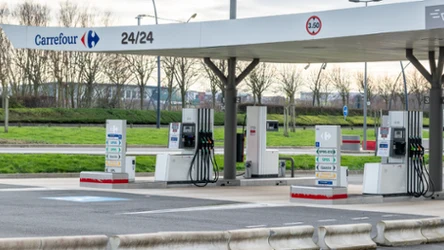 Tankuj na stacji paliw Carrefour i zgarnij zniżkę na zakupy! 