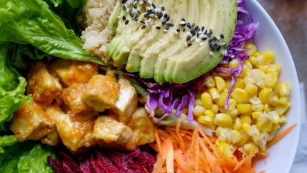 Dieta podczas odchudzania powinna być dobrze zbilansowana.