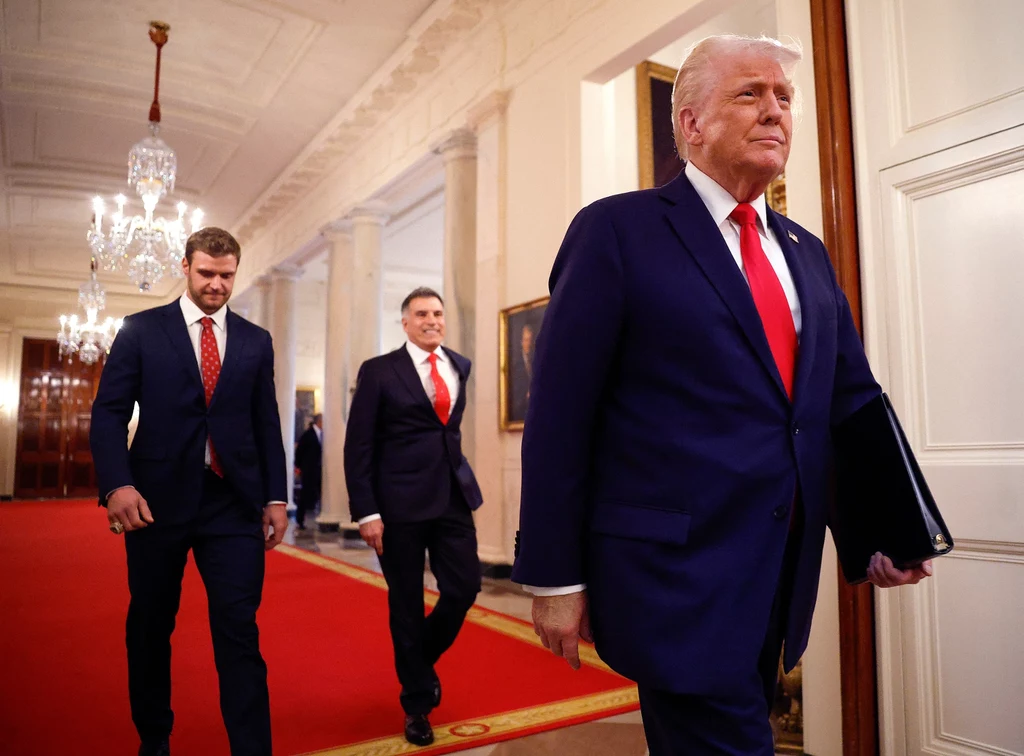 Dylematy Trumpa. Podnoszenie ceł jedne problemy rozwiązuje, a inne tworzy.