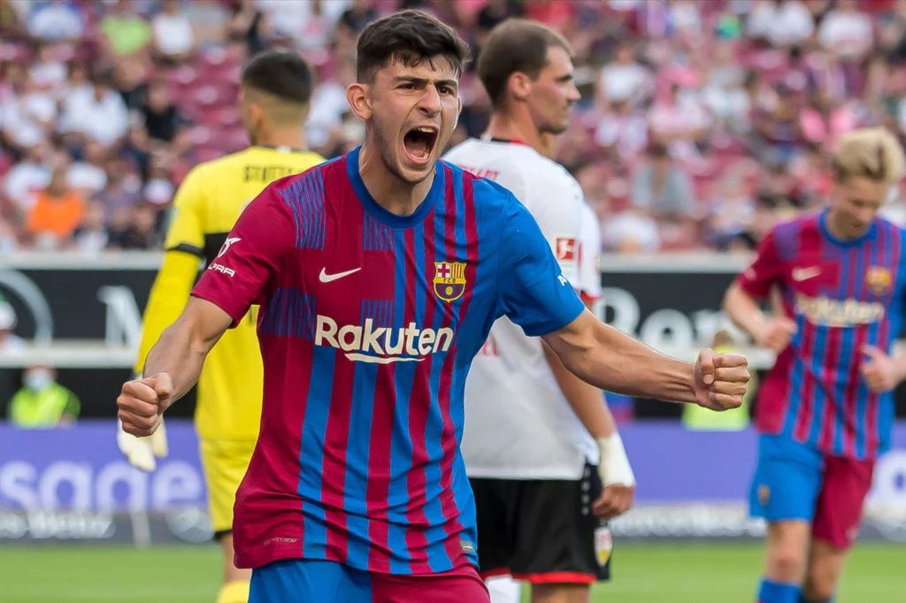 Yusuf Demir wpisał się na listę strzelców w towarzyskim meczu Barcelony z VfB Stuttgart Yusuf Demir wpisał się na listę strzelców w towarzyskim meczu Barcelony z VfB Stuttgart