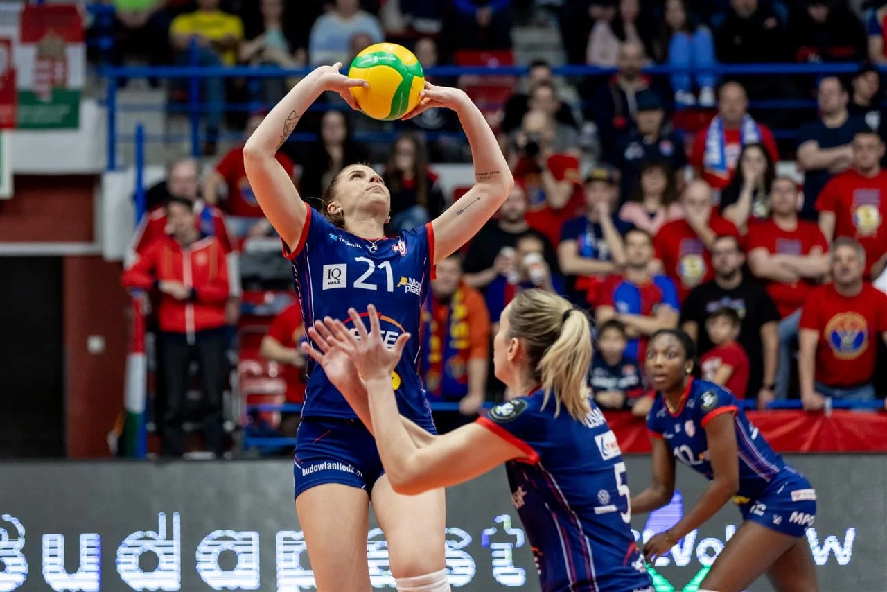 Rorzgrywa Alicja Grabka z PGE Grot Budowlanych Łódź