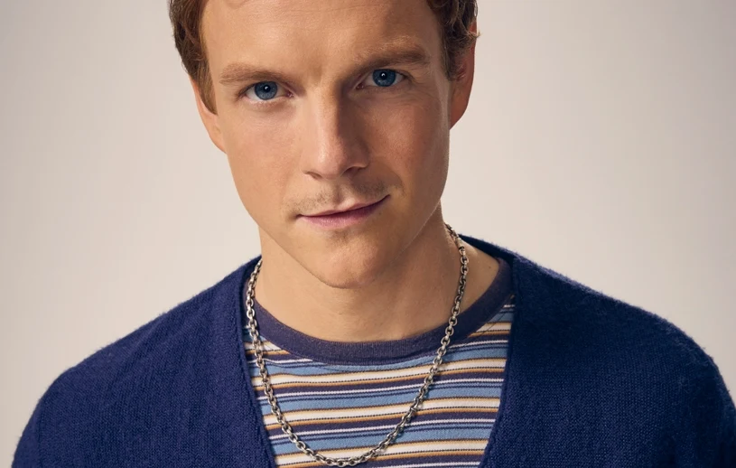 Patrick Gibson jako Dexter Morgan