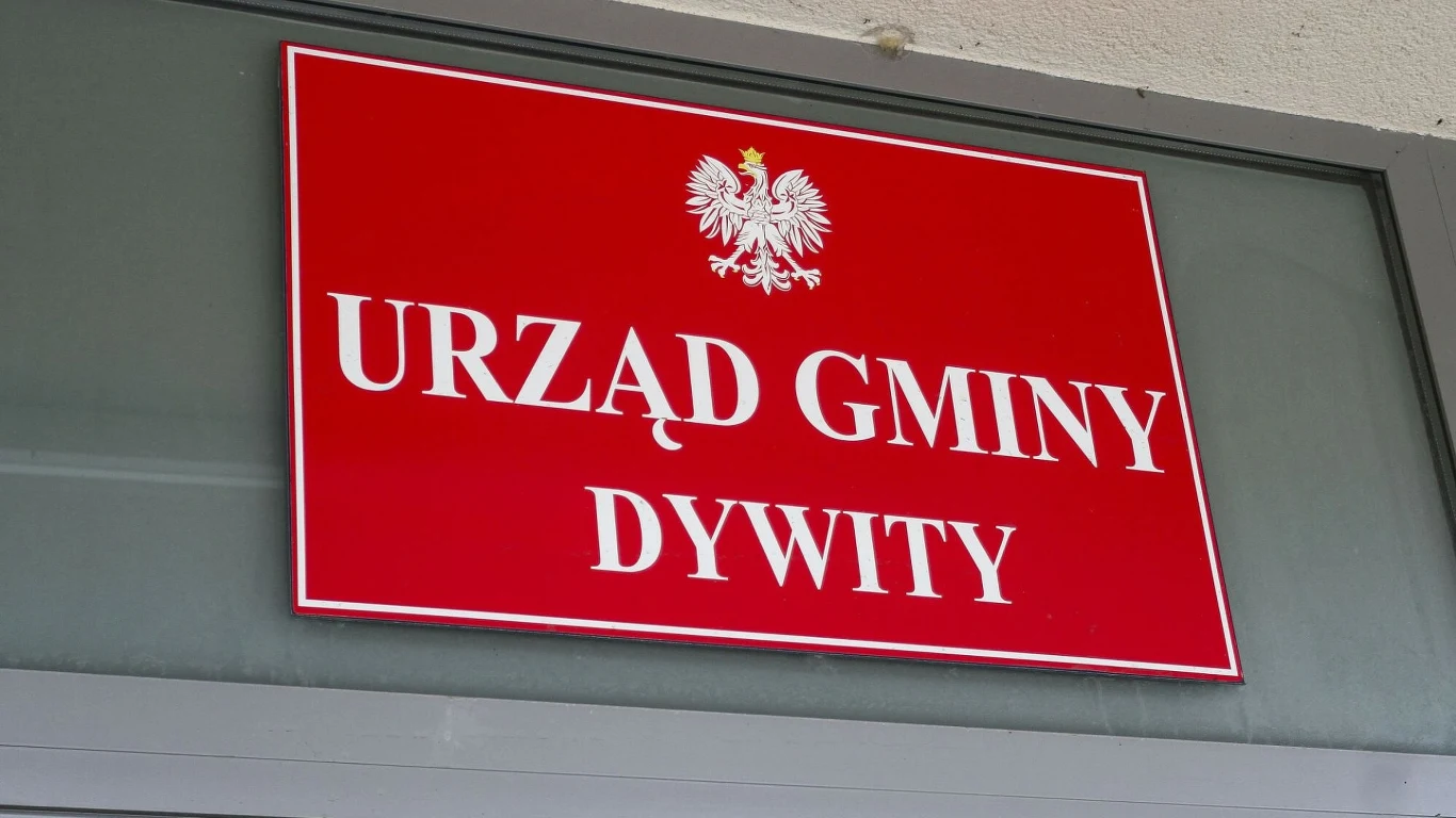 Urzędy zatrudnią tylko magistrów prawa i administracji? (zdj. ilustracyjne) Urzędy zatrudnią tylko magistrów prawa i administracji? (zdj. ilustracyjne)