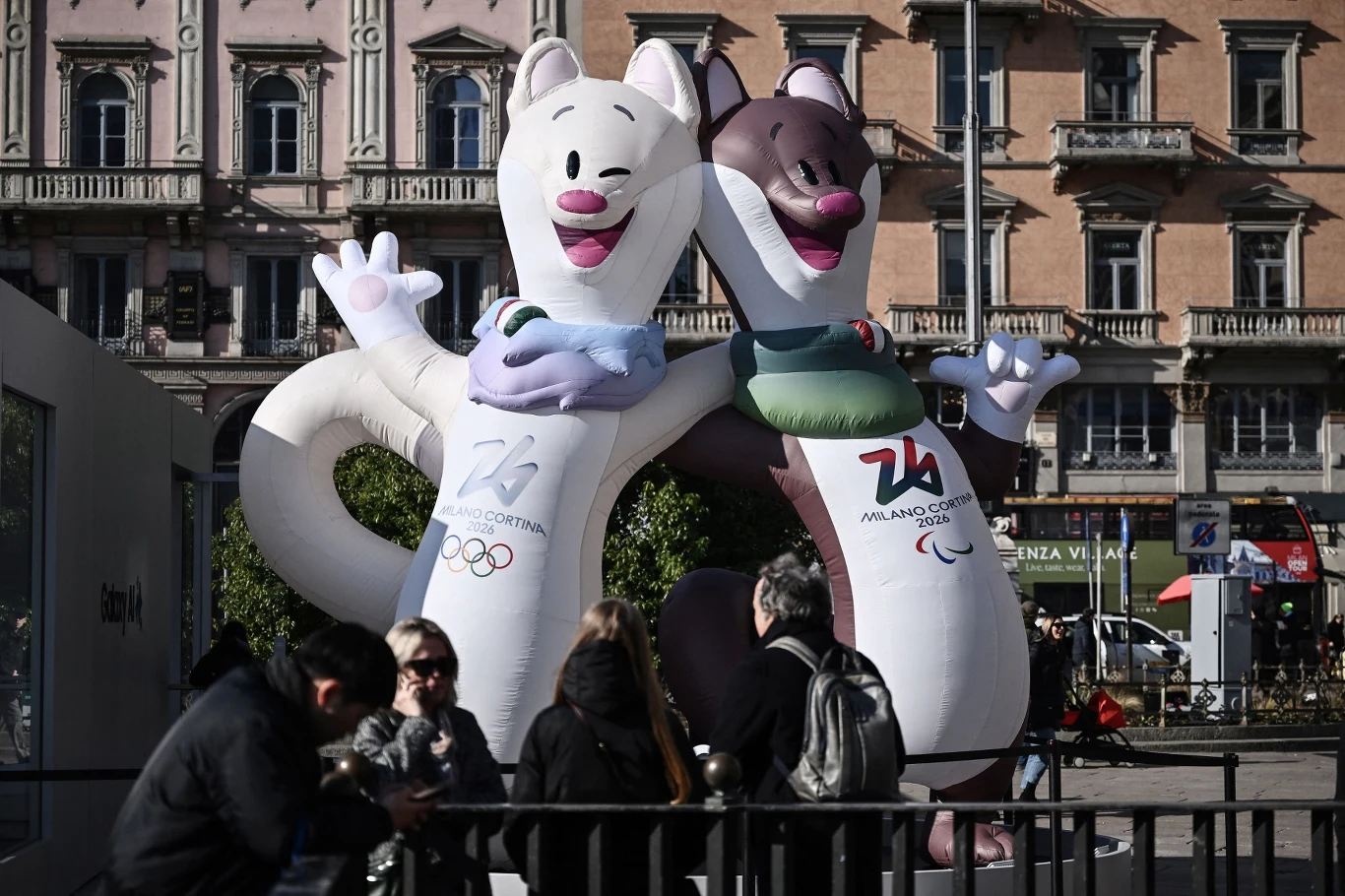 Oficjalne maskotki Zimowych Igrzysk Olimpijskich w Mediolanie i Cortinie d'Ampezzo