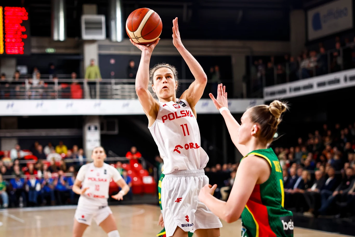 Agnieszka Skobel w meczu z Litwą w Wilnie Agnieszka Skobel w meczu z Litwą w Wilnie