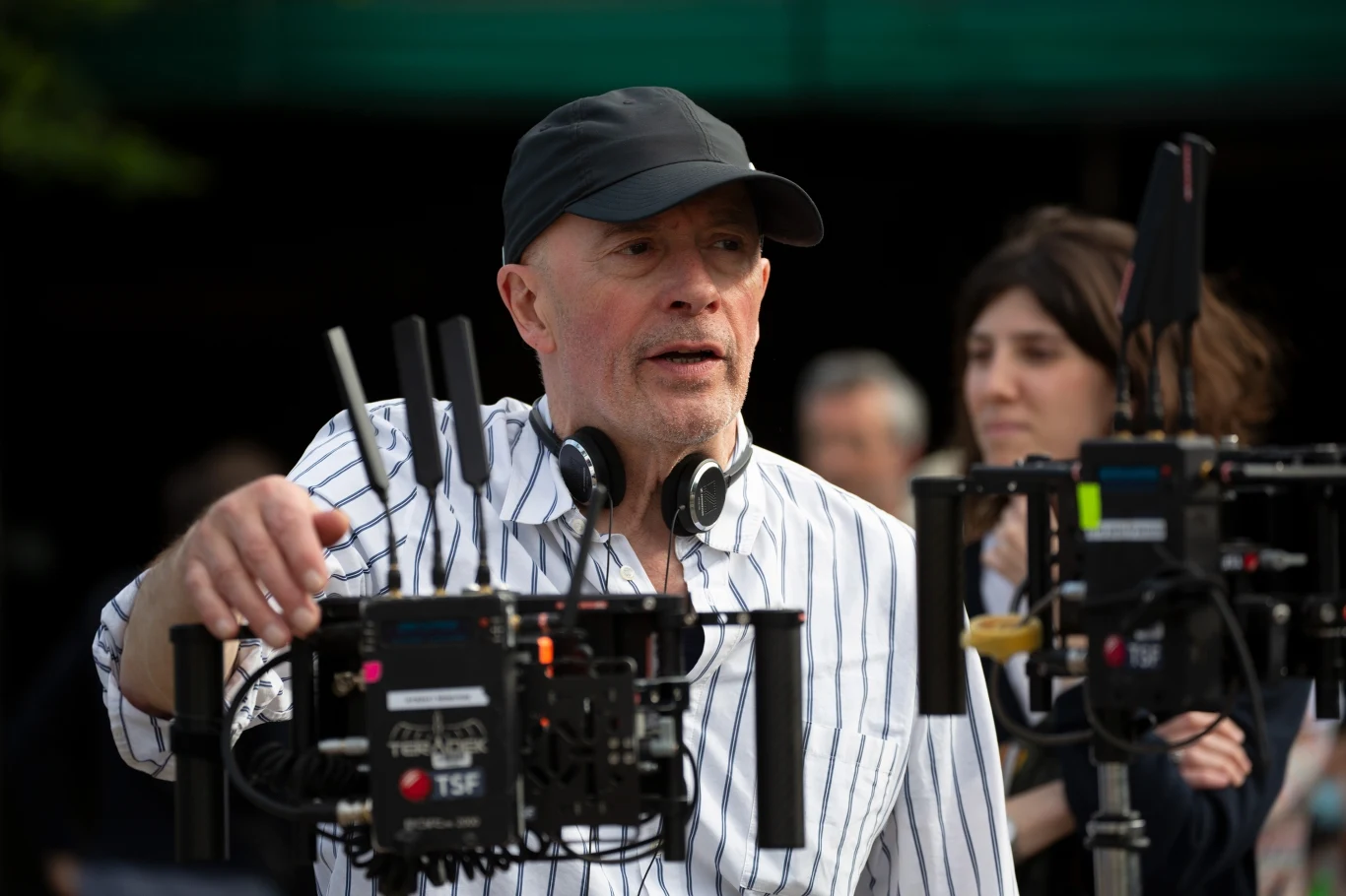 Reżyser Jacques Audiard na planie filmu Emilia Perez