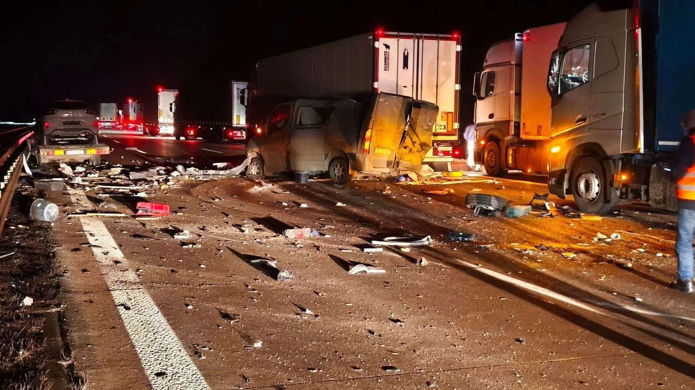Niemcy. Wypadek polskiego busa. Zginęło dwóch Polaków Niemcy. Wypadek polskiego busa. Zginęło dwóch Polaków
