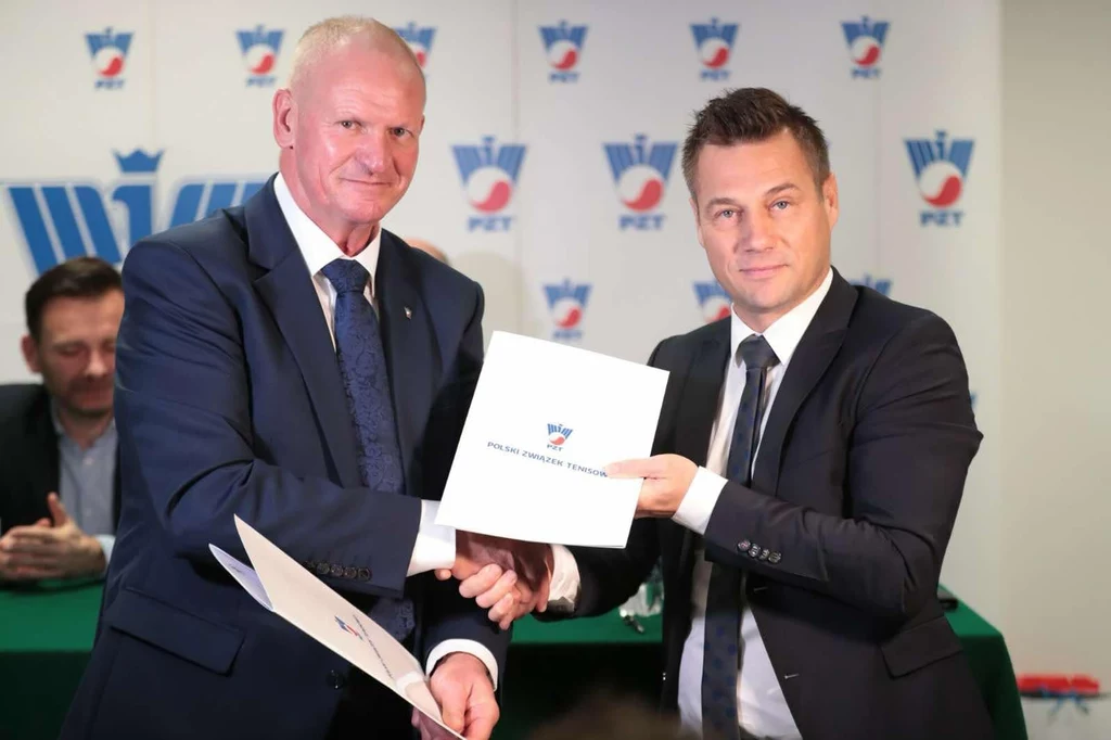Adam Goliński, prezes Falubazu z prezesem Polskiego Związku Tenisowego, Mirosławem Skrzypczyńskim. Adam Goliński, prezes Falubazu z prezesem Polskiego Związku Tenisowego, Mirosławem Skrzypczyńskim.