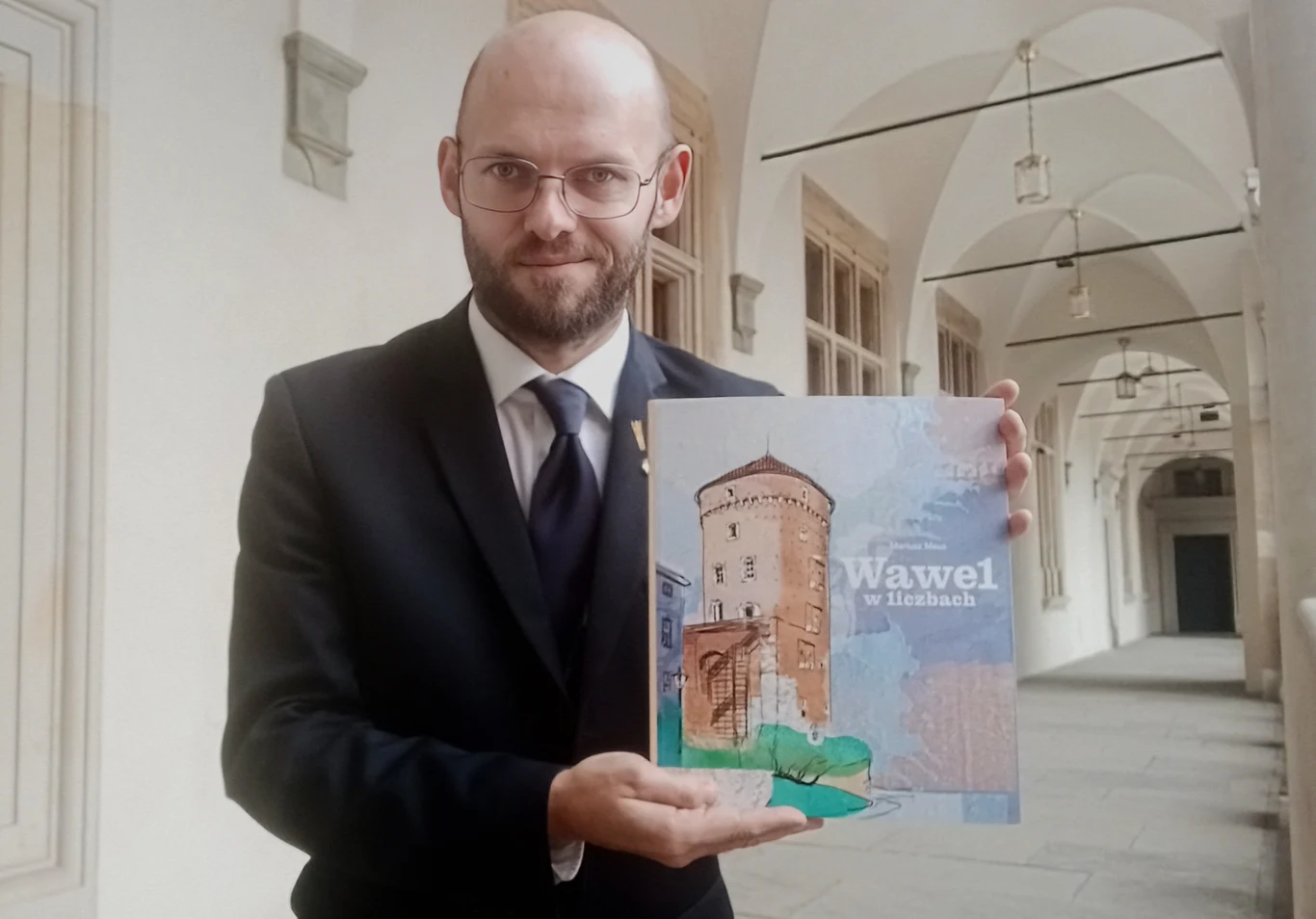 Krakowski geodeta Mariusz Meus zmierzył Wawel. Efektem prac jest książka „Wawel w liczbach”