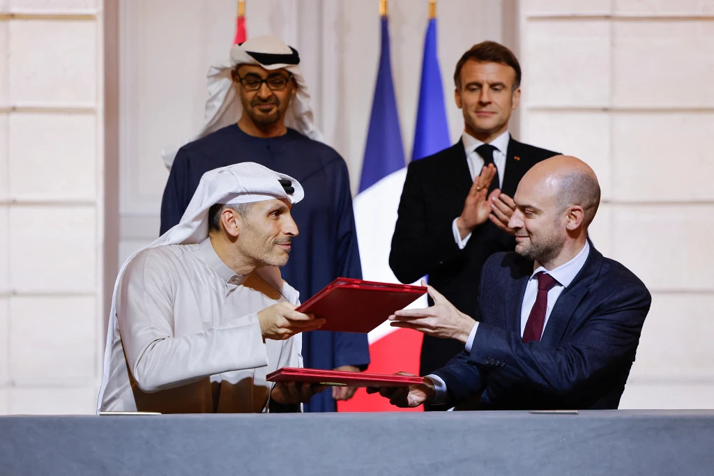 Zjednoczone Emiraty Arabskie zainwestują miliardy euro w budowę ogromnego centrum danych zajmującego się sztuczną inteligencją