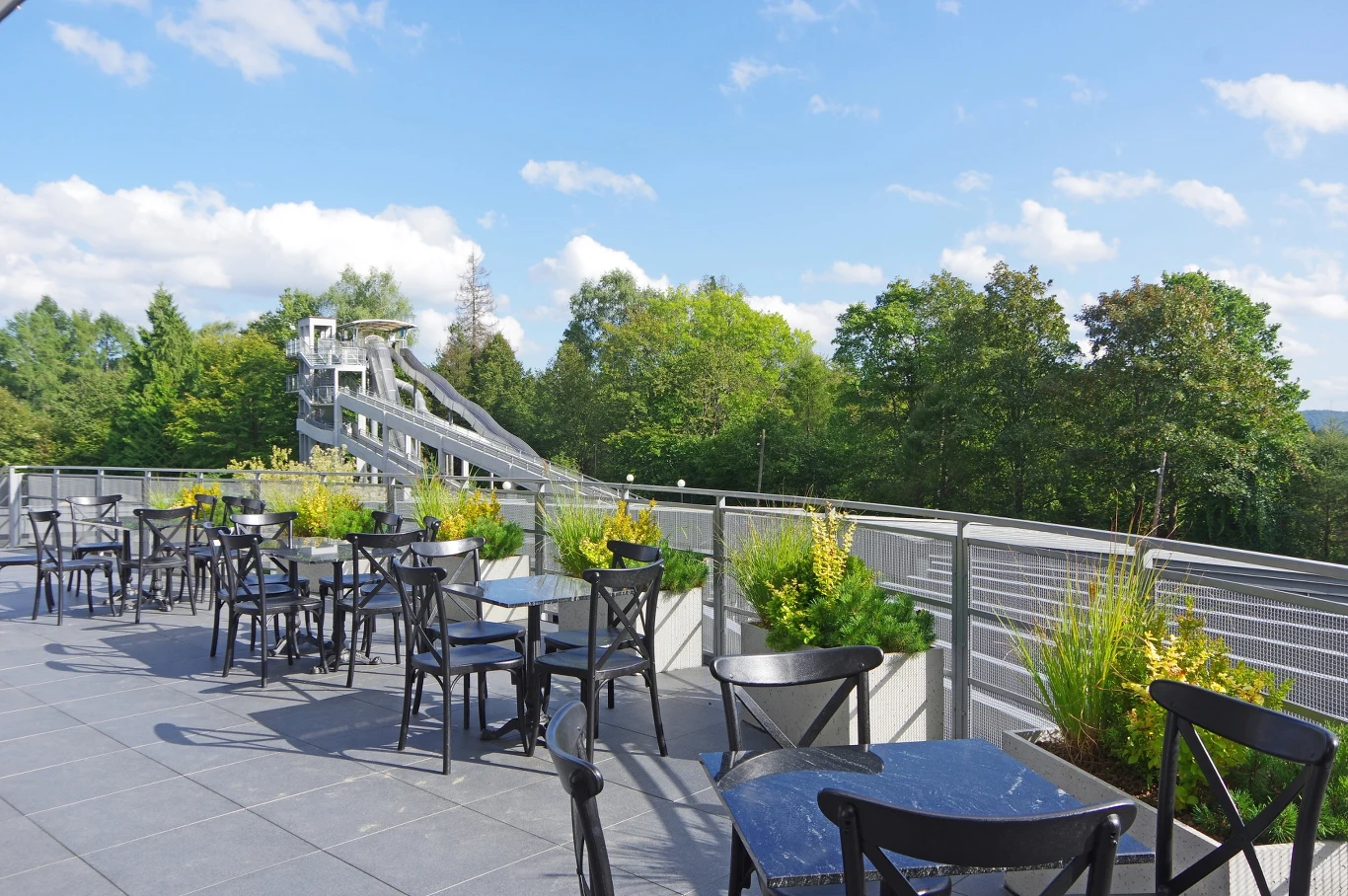 Góra Parkowa to jedna z największych atrakcji w Krynicy-Zdroju. Jakie atrakcje oferuje? Góra Parkowa to jedna z największych atrakcji w Krynicy-Zdroju. Jakie atrakcje oferuje?