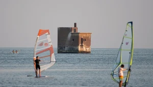 Torpedownia w Juracie nadal szuka inwestora. Za budynek trzeba zapłacić niemal 5 mln zł (zdj. ilustracyjne)