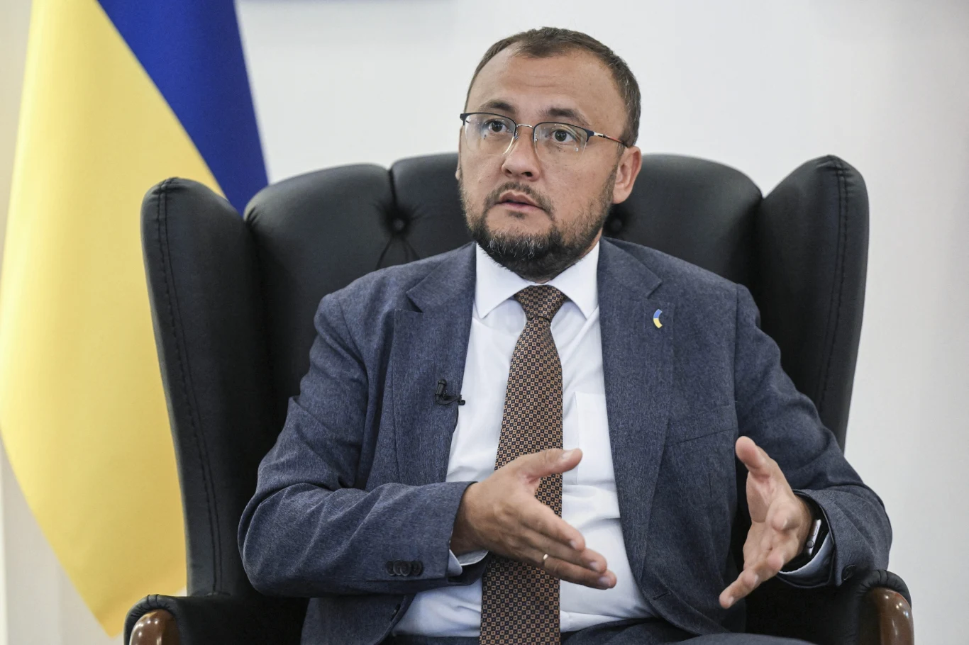 Ambasador Ukrainy w Polsce Wasyl Bodnar. Nowe informacje o ekshumacji ofiar na Wołyniu Ambasador Ukrainy w Polsce Wasyl Bodnar. Nowe informacje o ekshumacji ofiar na Wołyniu