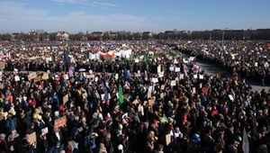 Protesty w Niemczech przeciwko skrajnej prawicy