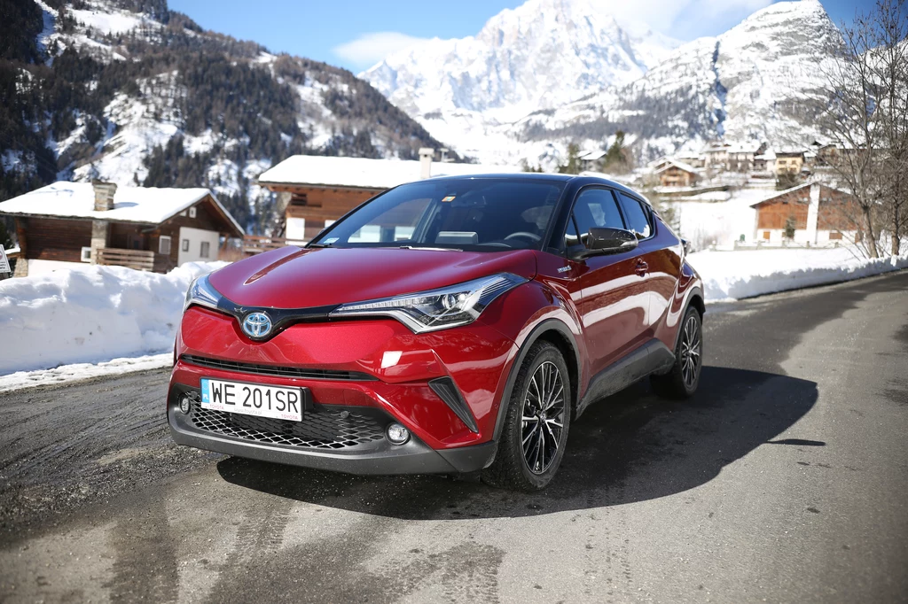 Toyota C-HR I generacji nieźle trzyma cenę