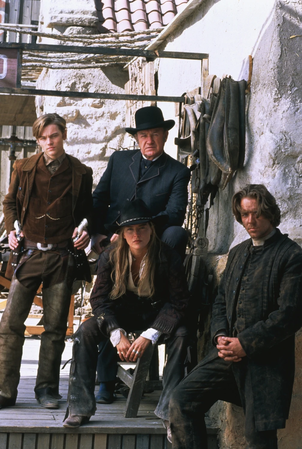 Leonardo DiCaprio, Gene Hsckman, Sharon Stone i Russell Crowe w filmie "Szybcy i martwi"