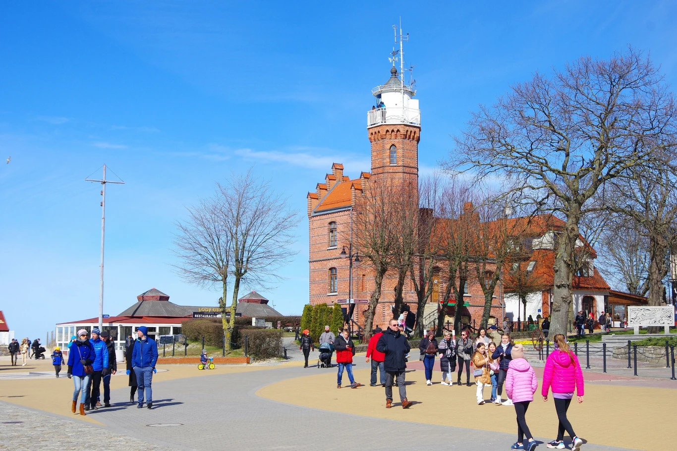 Jedną z atrakcji w Ustce jest Latarnia Morska wybudowana w XIX wieku.