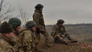Żołnierze 24 Samodzielnej Brygady Zmechanizowanej podczas ćwiczeń w obwodzie donieckim pod koniec stycznia. Ta ukraińska jednostka bierze udział w walkach o Czasiw Jar.