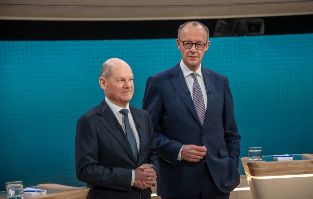 Olaf Scholz i Friedrich Merz poruszyli kwestię Ukrainy podczas niedzielnej debaty telewizyjnej Olaf Scholz i Friedrich Merz poruszyli kwestię Ukrainy podczas niedzielnej debaty telewizyjnej