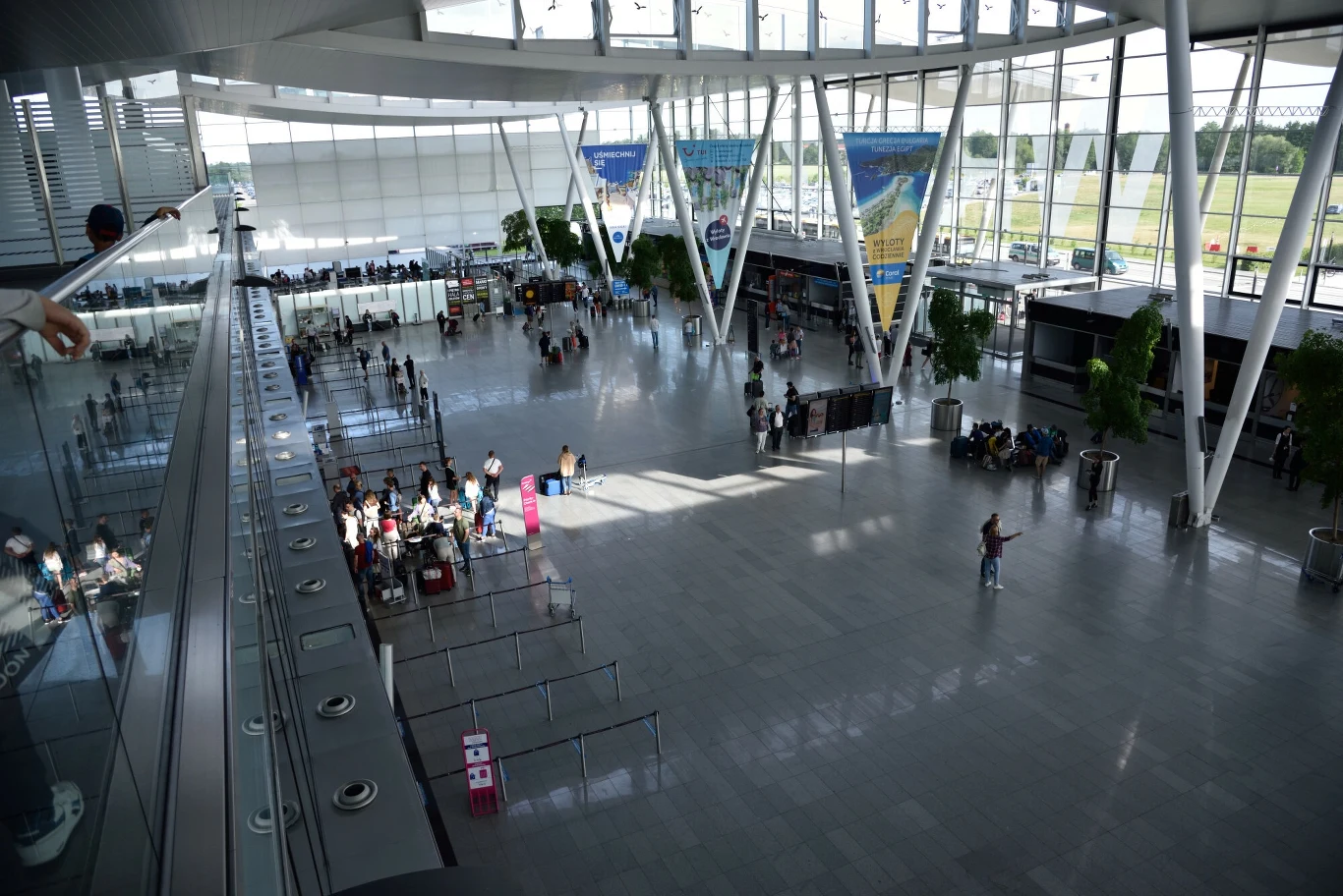 Hala odlotów na lotnisku we Wroclawiu. Hala odlotów na lotnisku we Wroclawiu.