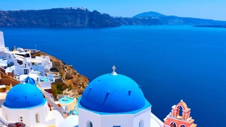 Badacze odkryli deformację kompleksu wulkanicznego w pobliżu Santorini.