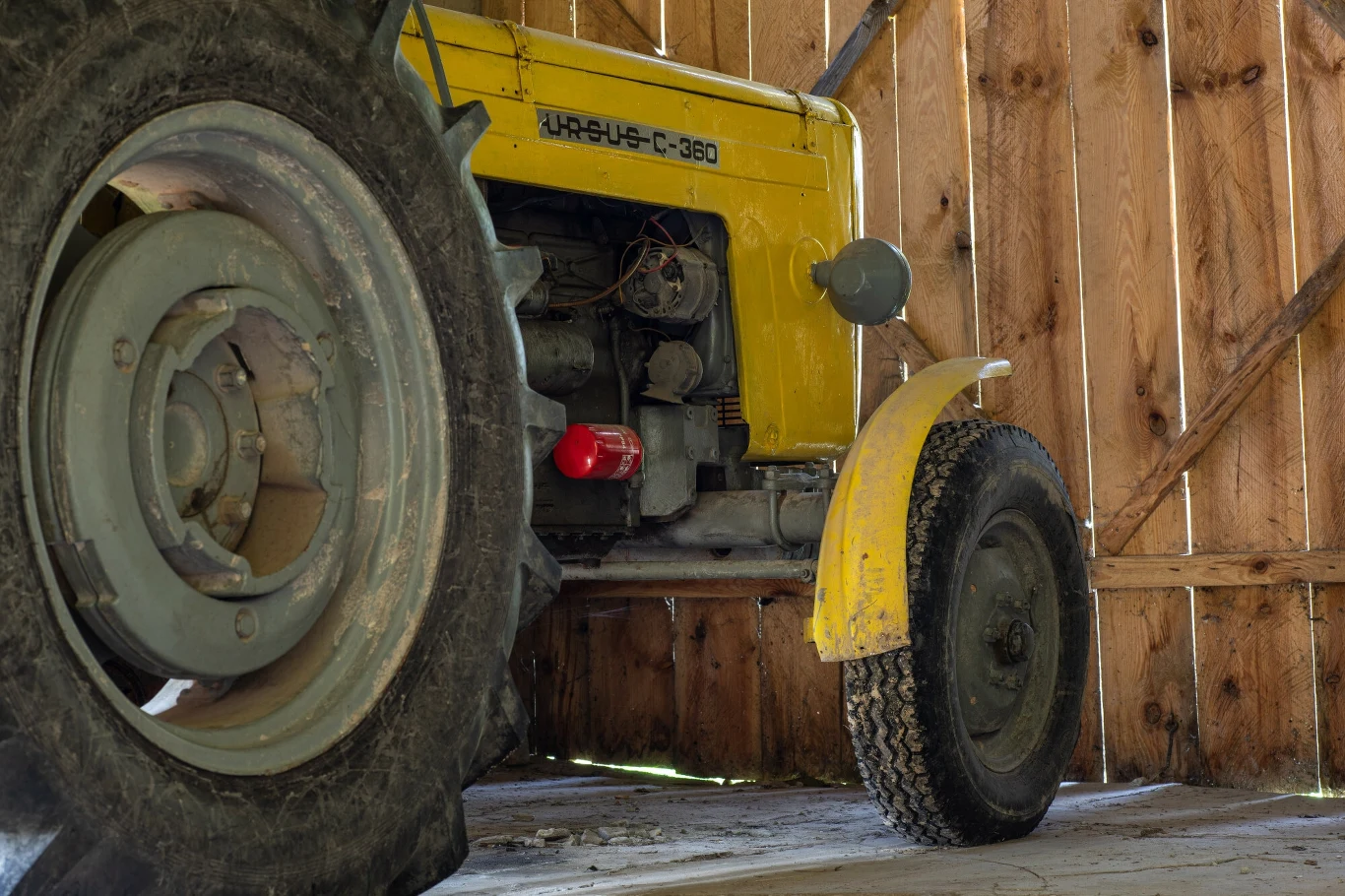 Kultowe ciągniki na sprzedaż. Wojsko organizuje licytację Kultowe ciągniki na sprzedaż. Wojsko organizuje licytację
