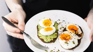 Z badań wynika, że diety niskowęglowodanowe (low carb) mogą pomóc osobom zmagającym się z zespołem Cushinga.