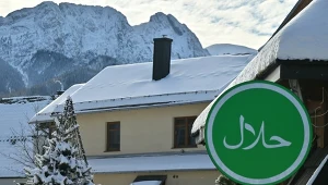 Górale przygotowują się na przyjazd turystów z krajów arabskich. Na zdj. logo halal dla gości z krajów arabskich
