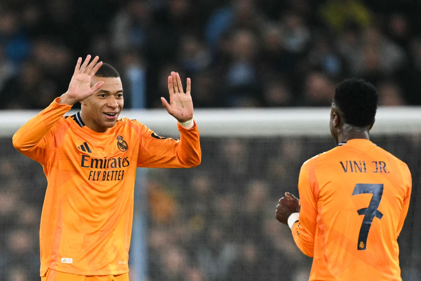 Kylian Mbappe i Vinicius Junior Kylian Mbappe i Vinicius Junior