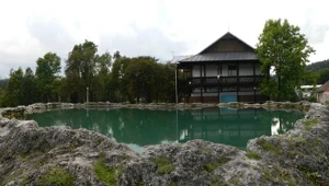 Uzdrowisko z leczniczym źródłem tuż przy granicy. W ofercie pakiety dla seniorów 